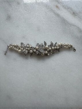 Pearl and Crystal Bridal Bracelet - Silver Tones